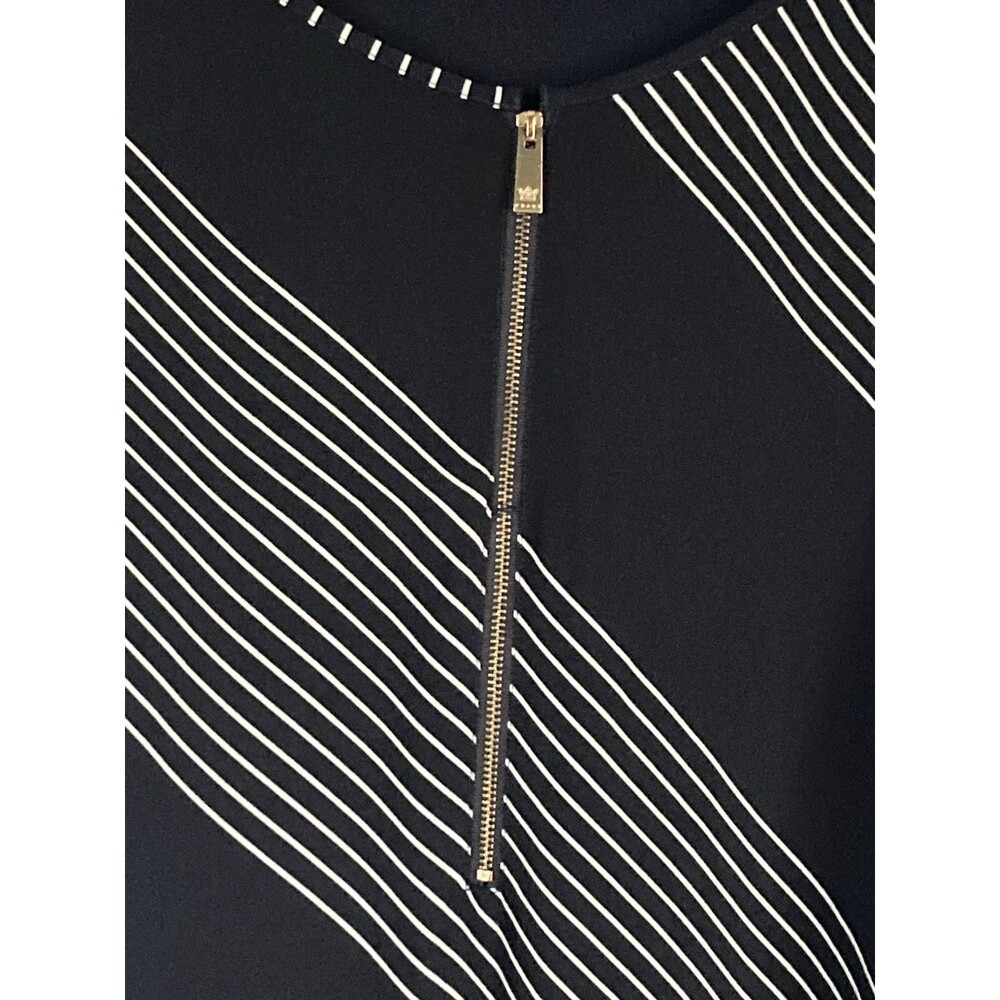 Chaus NY Top Medium Black White Striped Asymmetrical Front Zip Good Condition - Picture 4 of 16